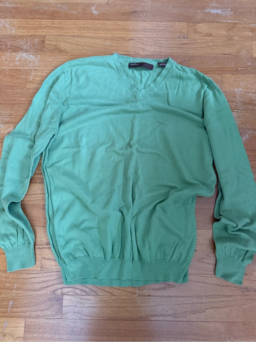 Perry Ellis Men's V-Neck Sweater in Mint Green